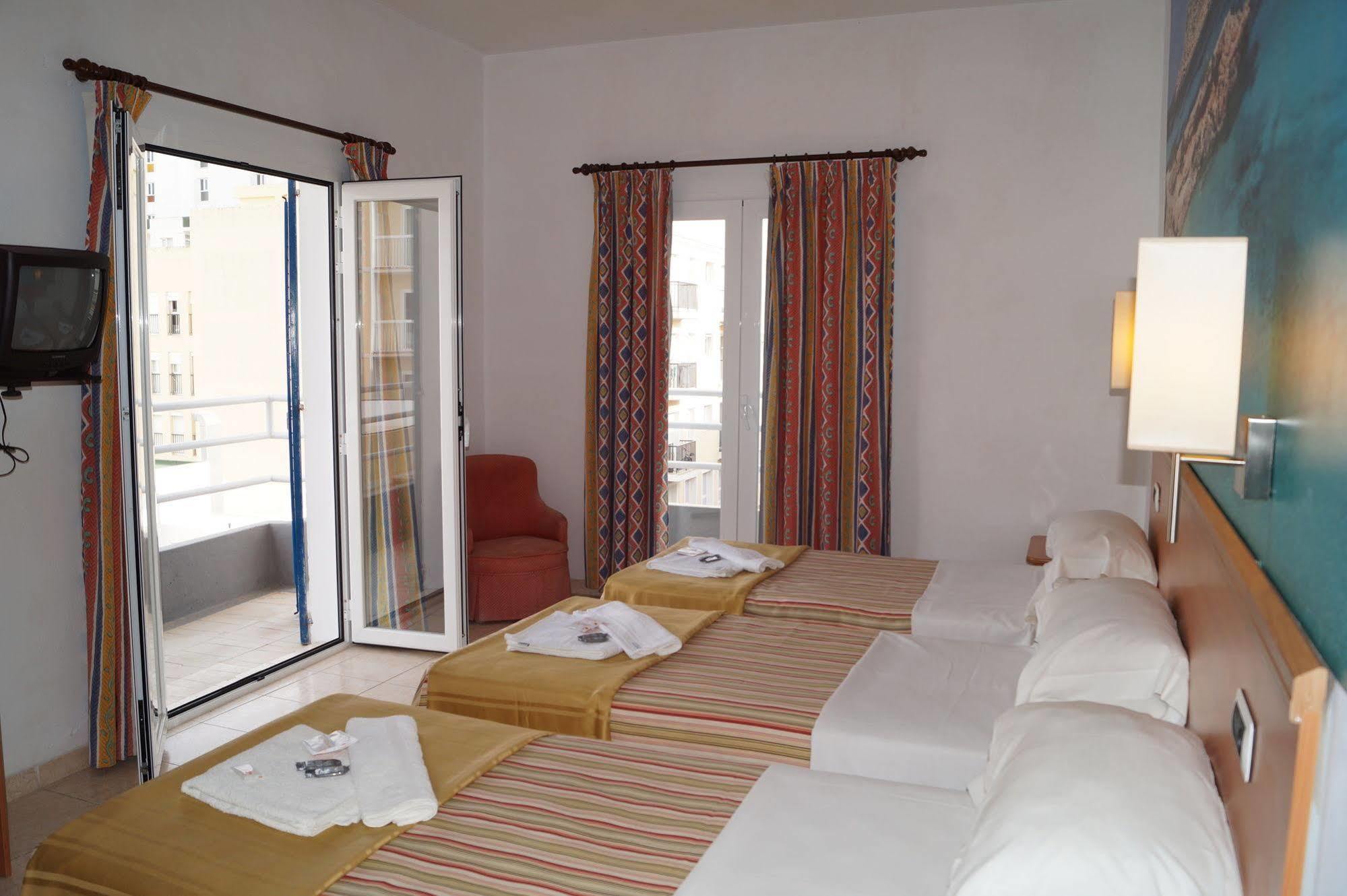 Sant Antoni de Portmany Hotel Vedra מראה חיצוני תמונה